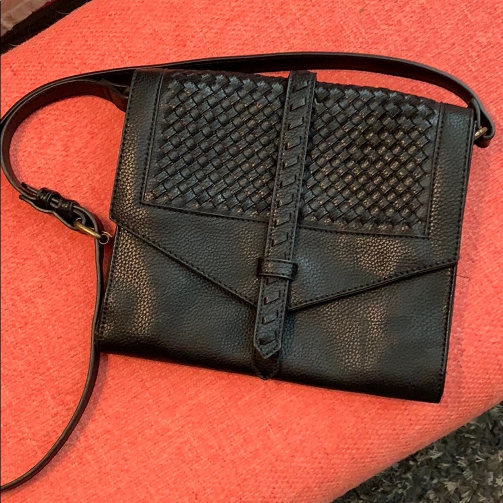 Black crossbody purse